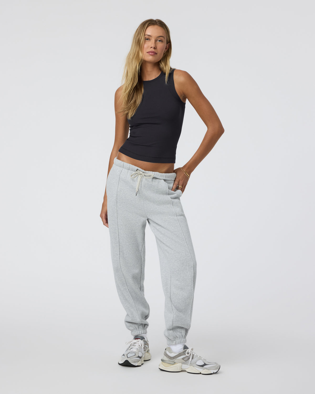 Vuori Pose Modern Tank Black