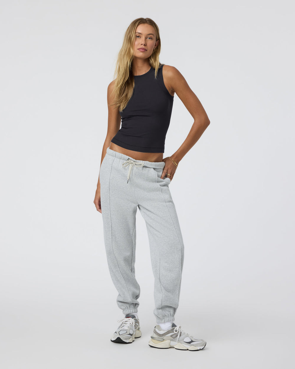 Vuori Pose Modern Tank Black