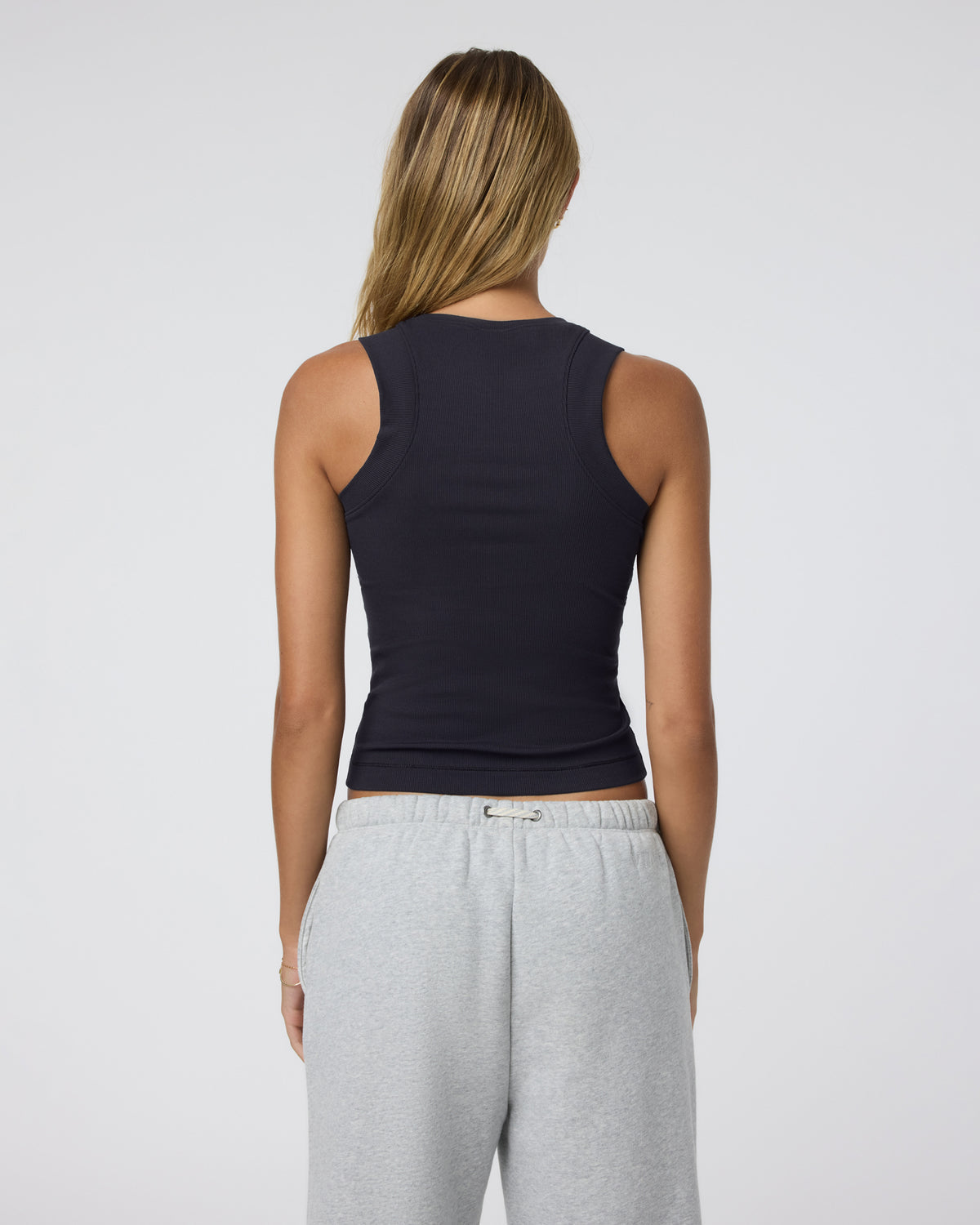 Vuori Pose Modern Tank Black
