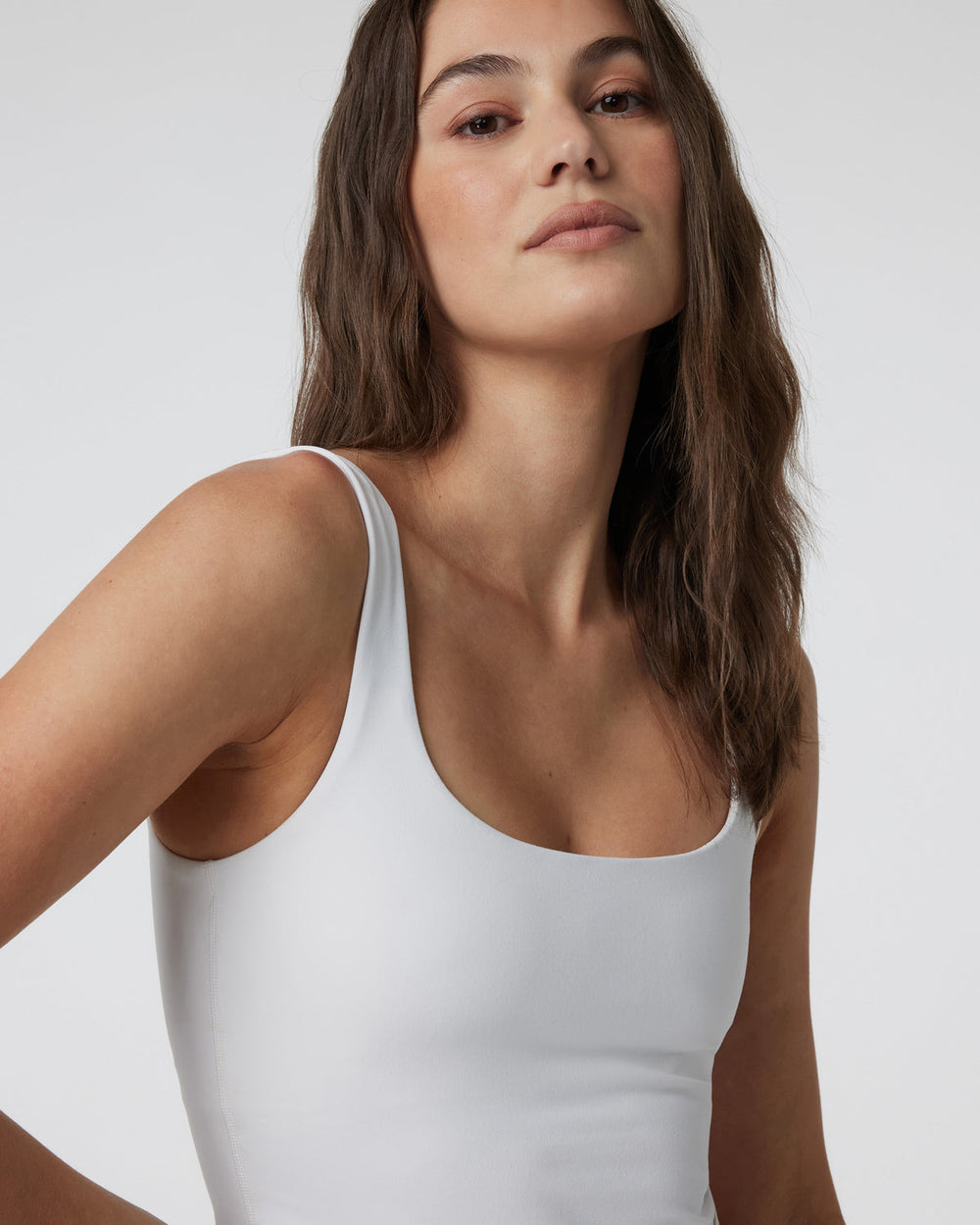 Vuori Daily Crop Women's White Crop Tank Top