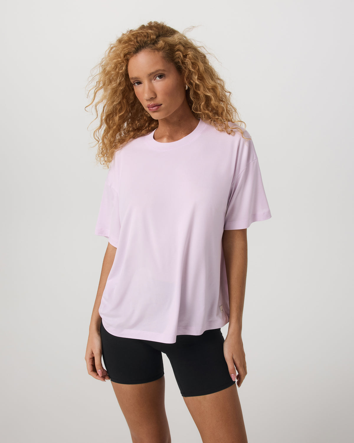 Vuori Energy Long Tee Women's Lilac Breeze Heather Tee Shirt