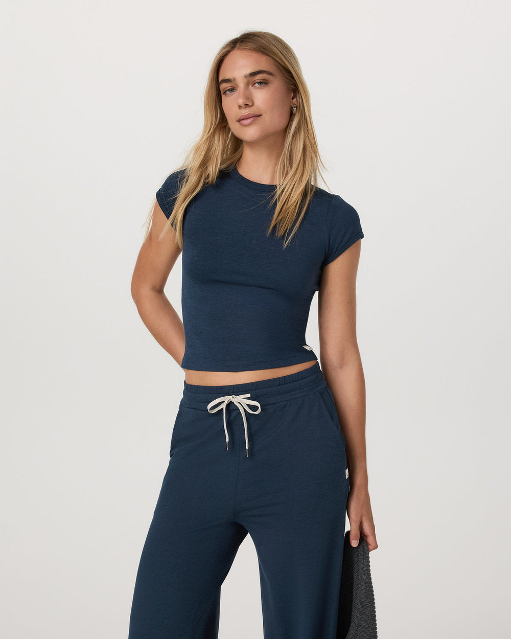Vuori Women's Short Sleeve Halo Baby Tee Blue Coast Heather