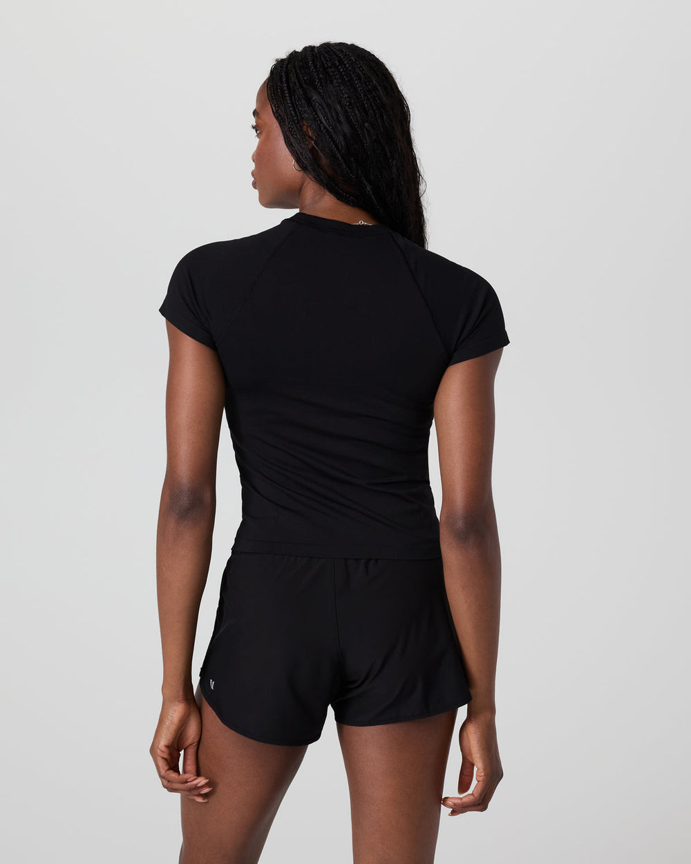 Vuori Short Sleeve Seamless Surge Tee Black