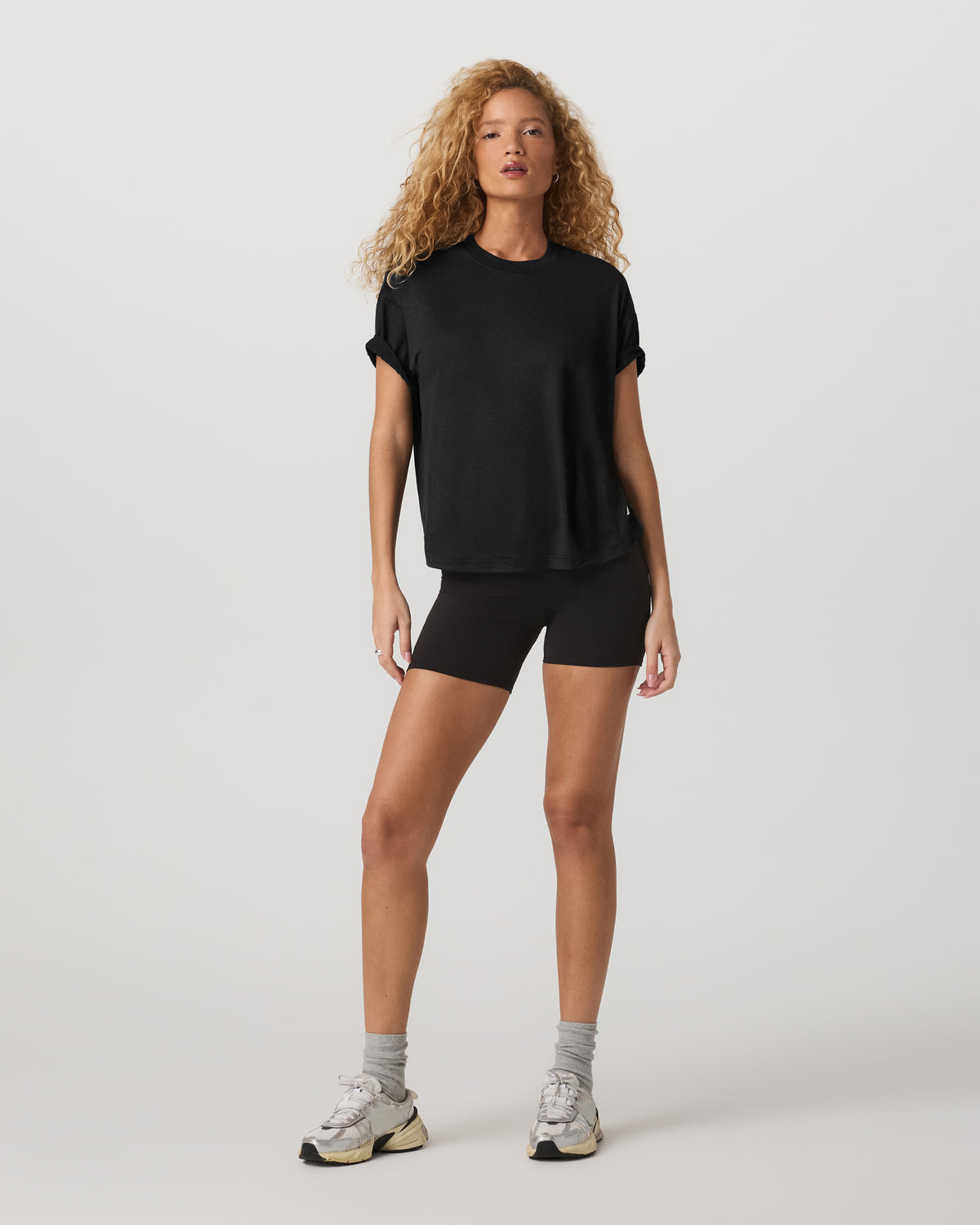 Vuori Energy Long Tee Women's Black Heather Fitness Tee Shirt