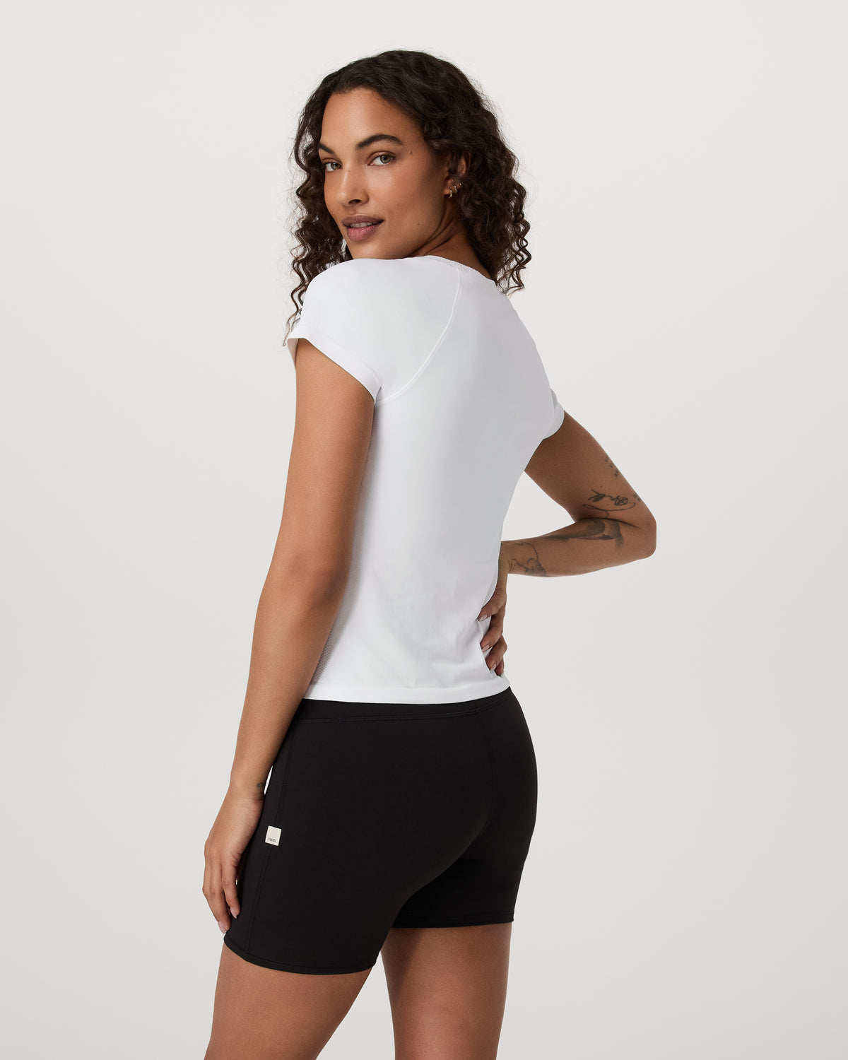 Vuori Short Sleeve Seamless Surge Tee White
