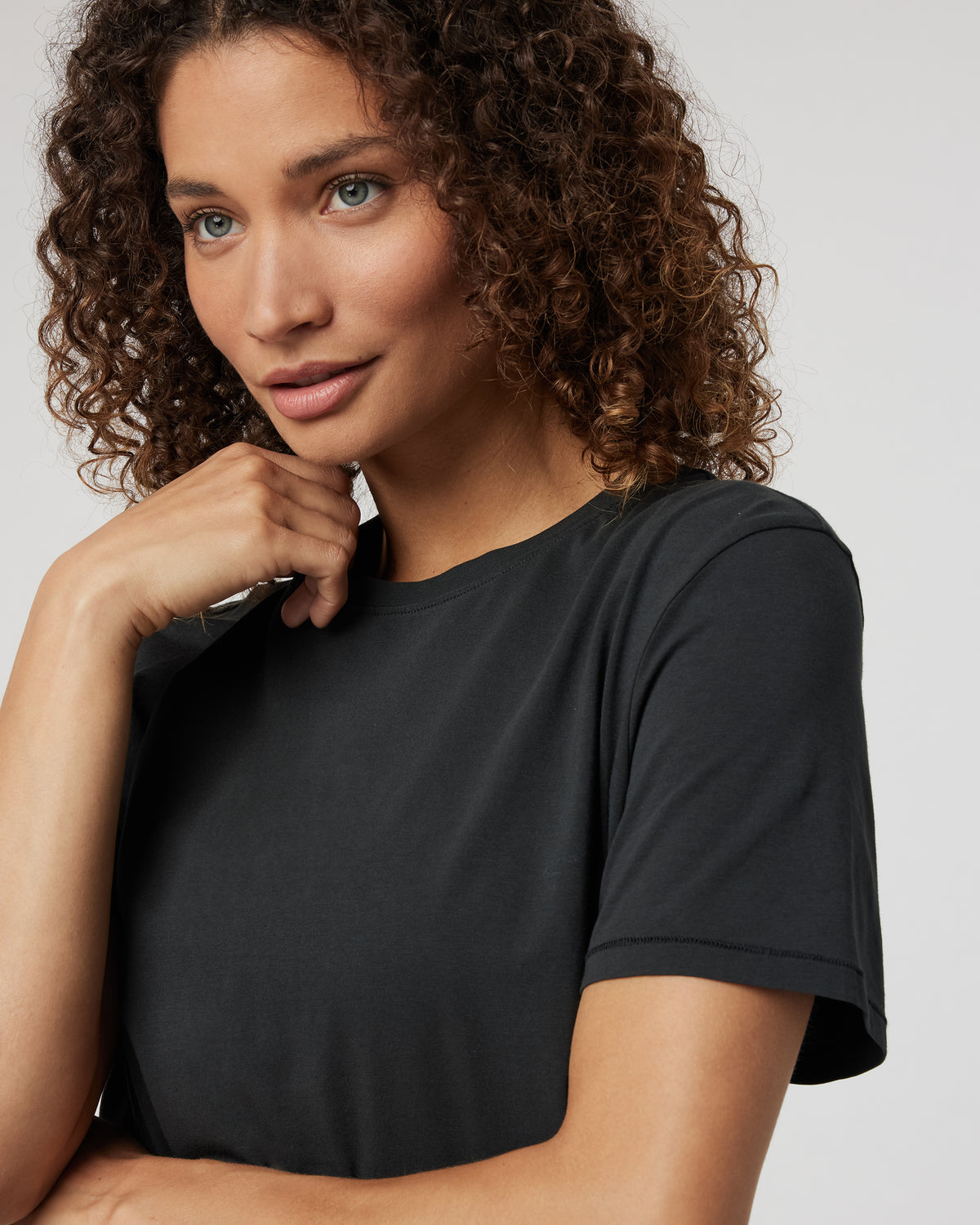 Vuori Feather Tee Women's Washed Black Tee