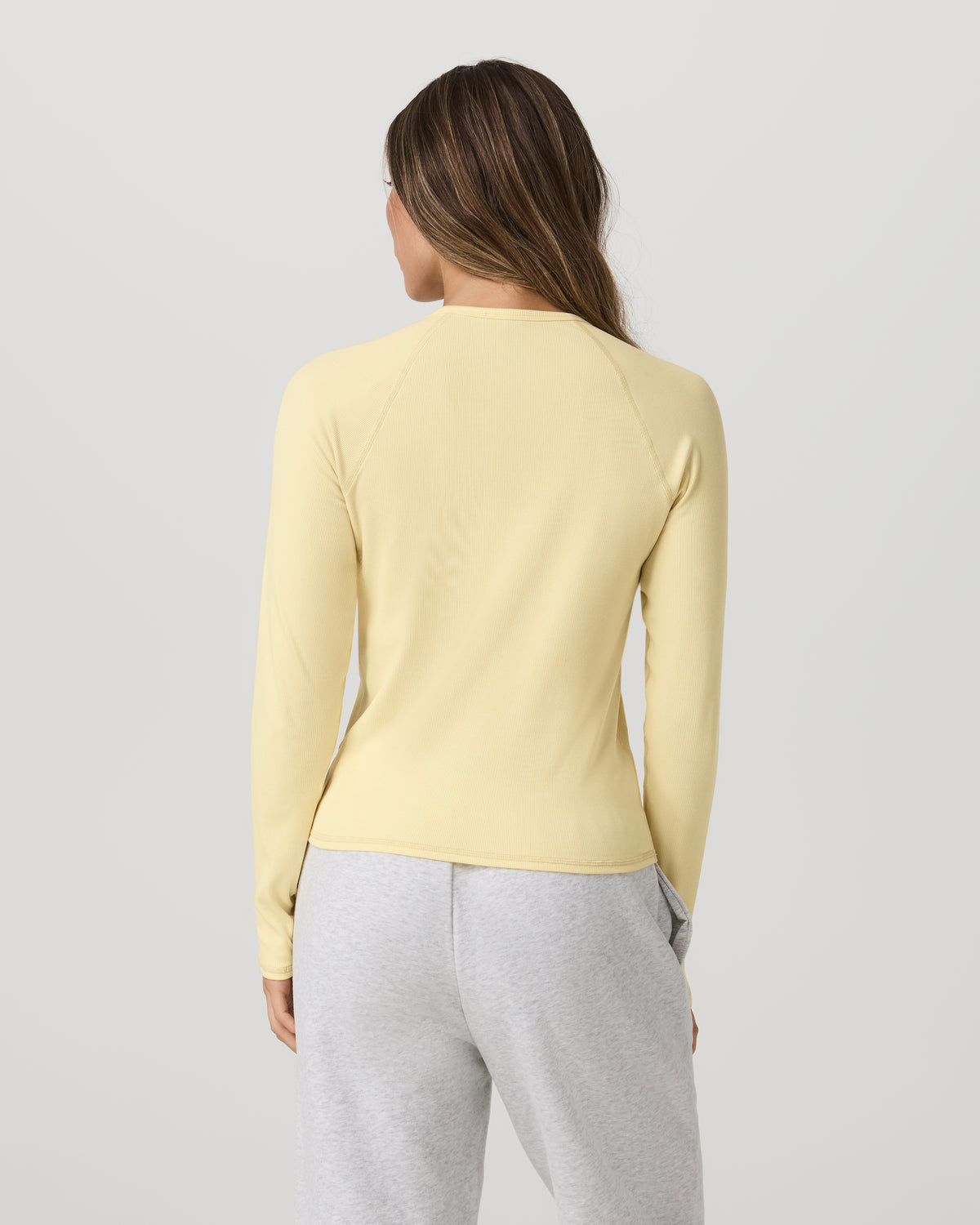 Vuori Long Sleeve Pose Crew Women's Lemon Snap Long Sleeve