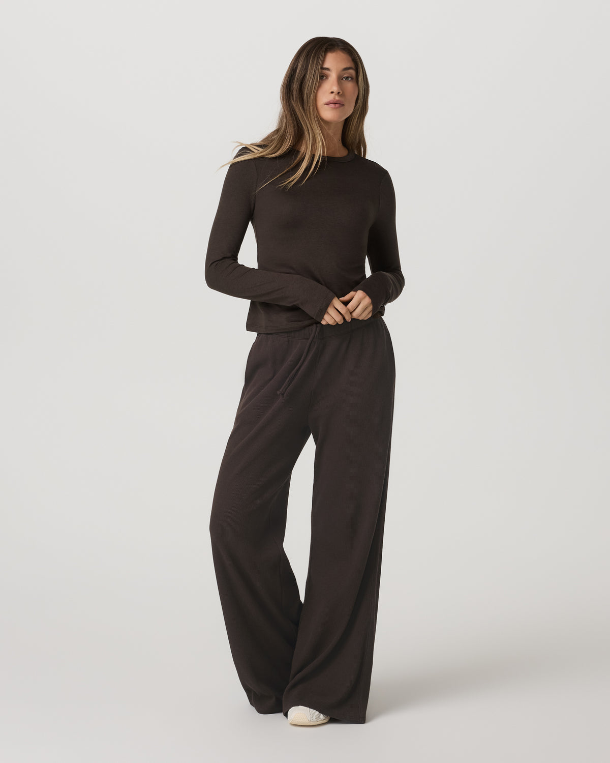 Vuori Long Sleeve Halo Essential Crew Tee Dark Java Heather