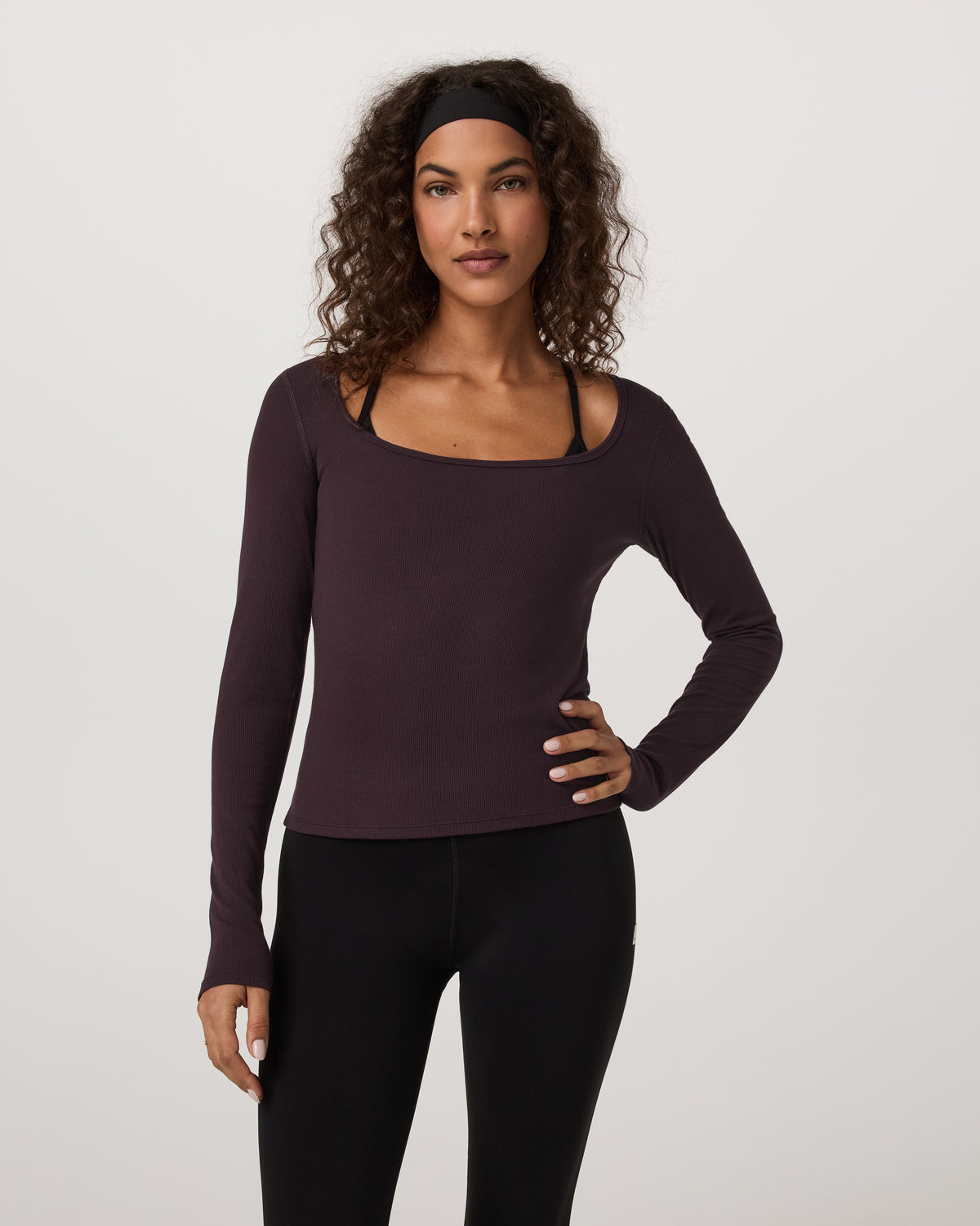 Vuori Long Sleeve Cove Ultra Scoop Women's Raisin Shirt