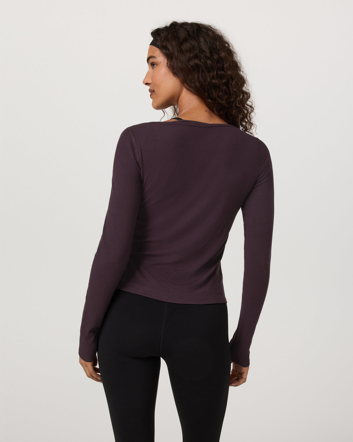 Vuori Long Sleeve Cove Ultra Scoop Women's Raisin Shirt