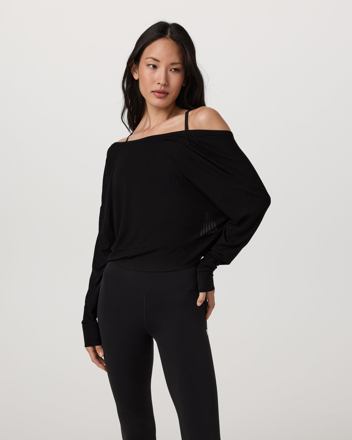 Vuori Long Sleeve Twist Top Women's Black Twist Top