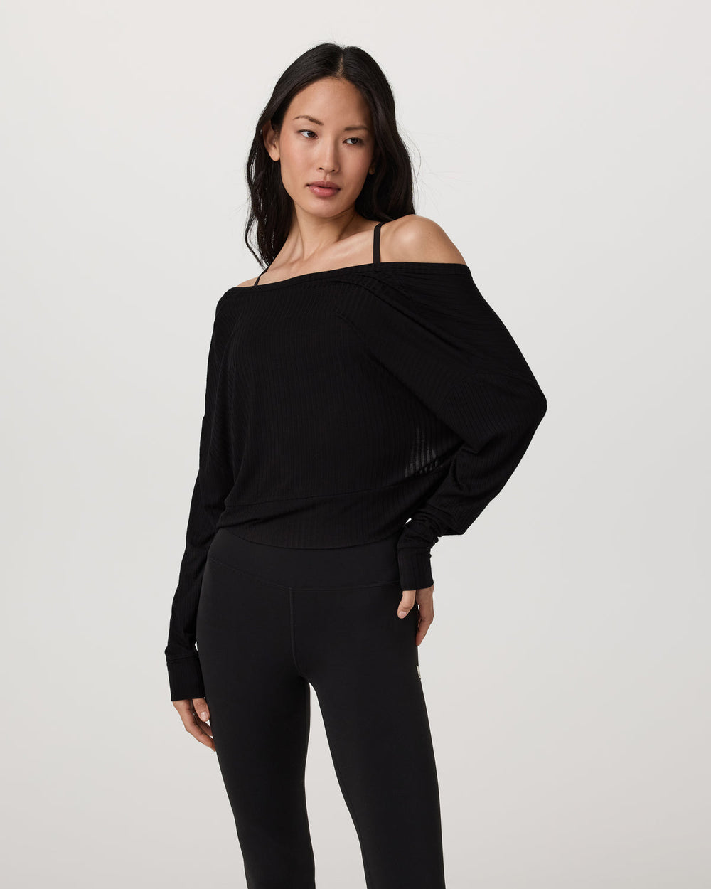 Vuori Long Sleeve Twist Top Women's Black Twist Top