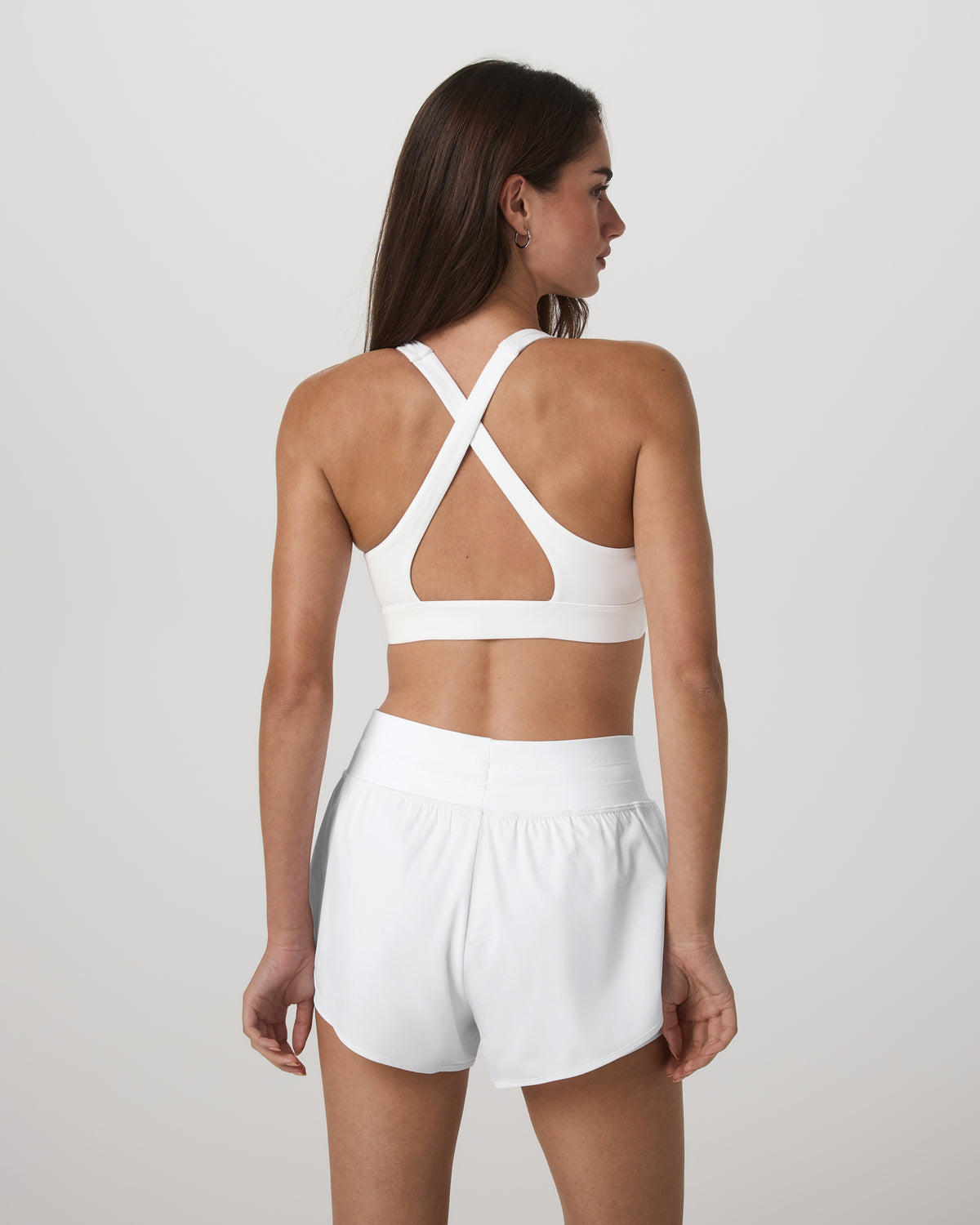 Vuori Daily Form Bra Women's White Racerback Sports Bra