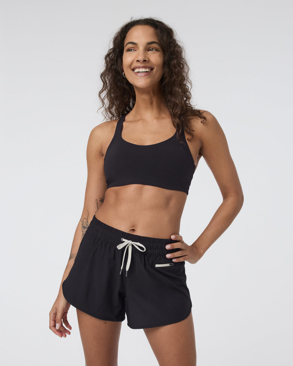 Vuori Dynamic Bra Black Medium Support Sports Bra