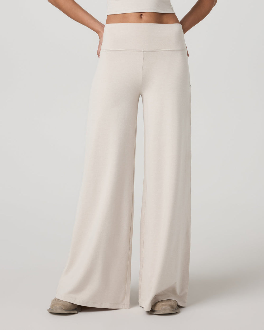 Vuori Halo Easy Wideleg Pant-Short Women's Ecru Heather Pants