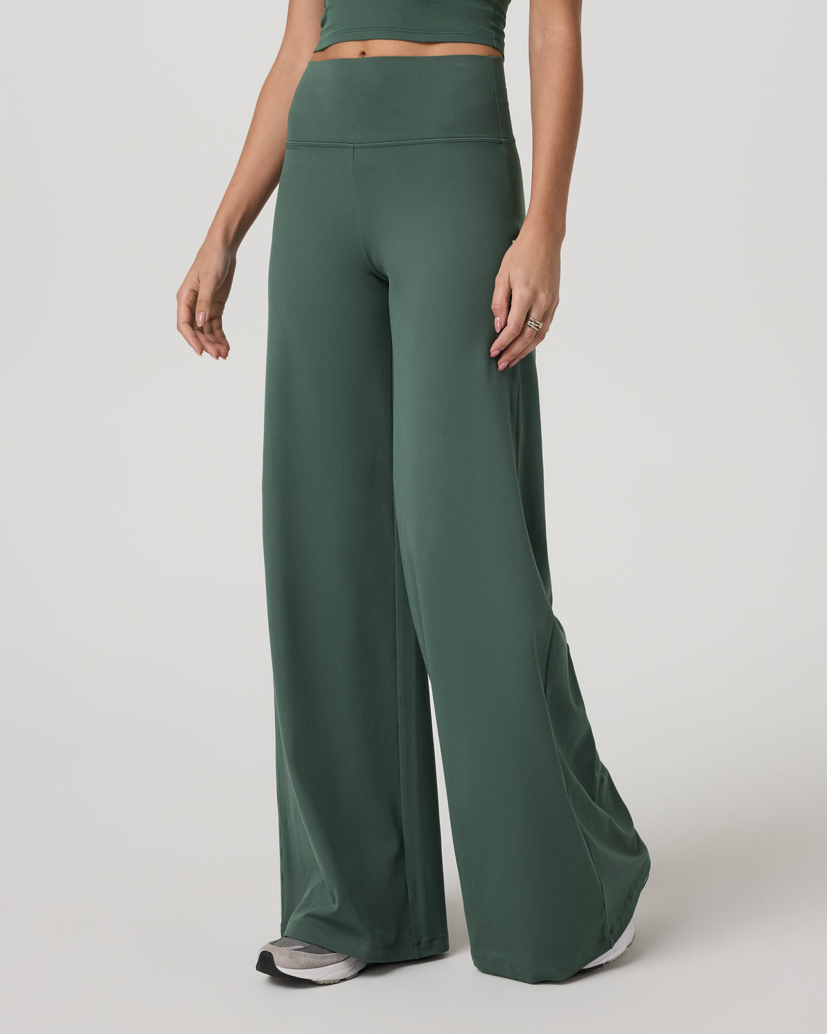 Vuori Halo Easy Wideleg Pant Women's Agate Green Wideleg Pant