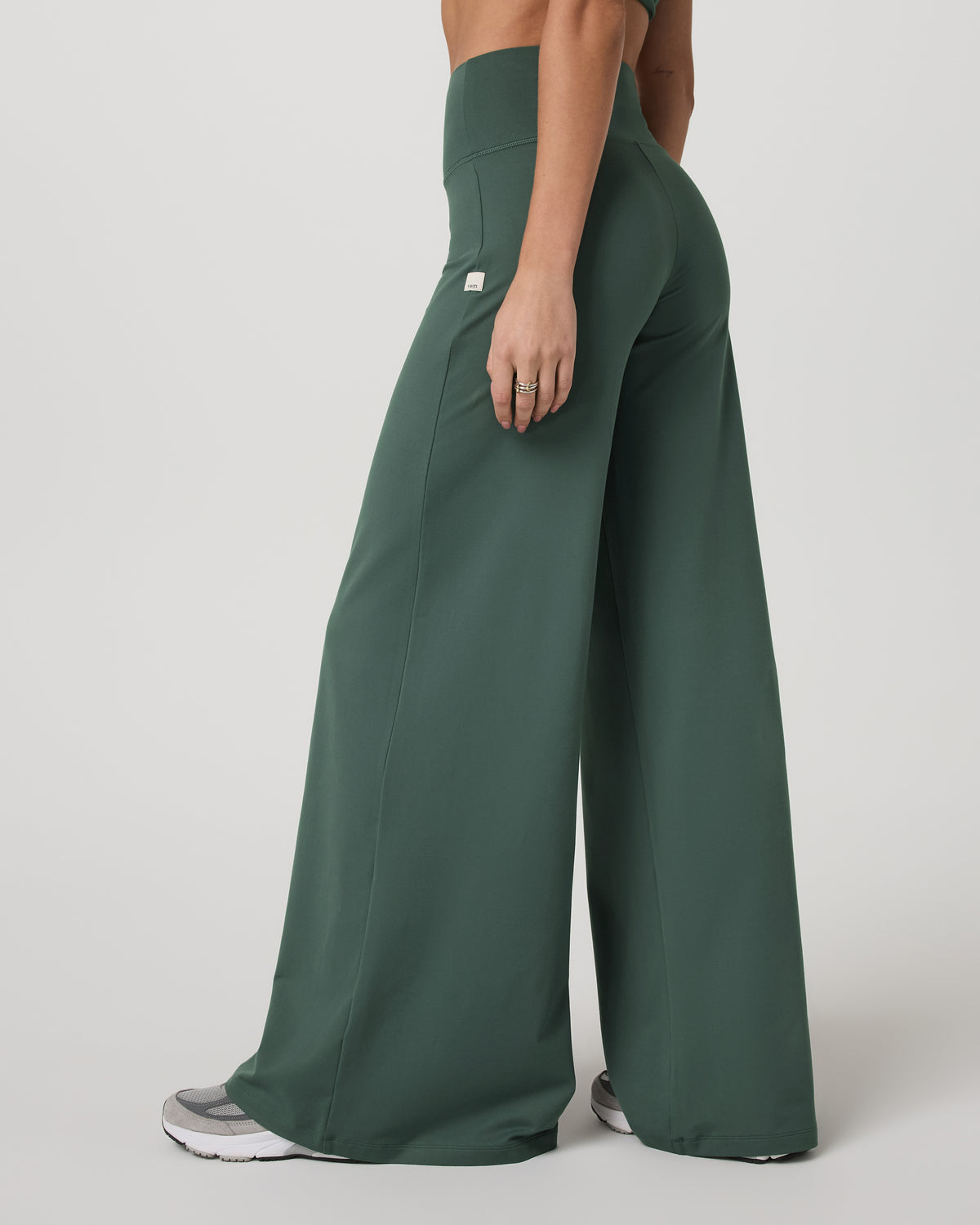 Vuori Halo Easy Wideleg Pant - Long Women's Agate Green Pants