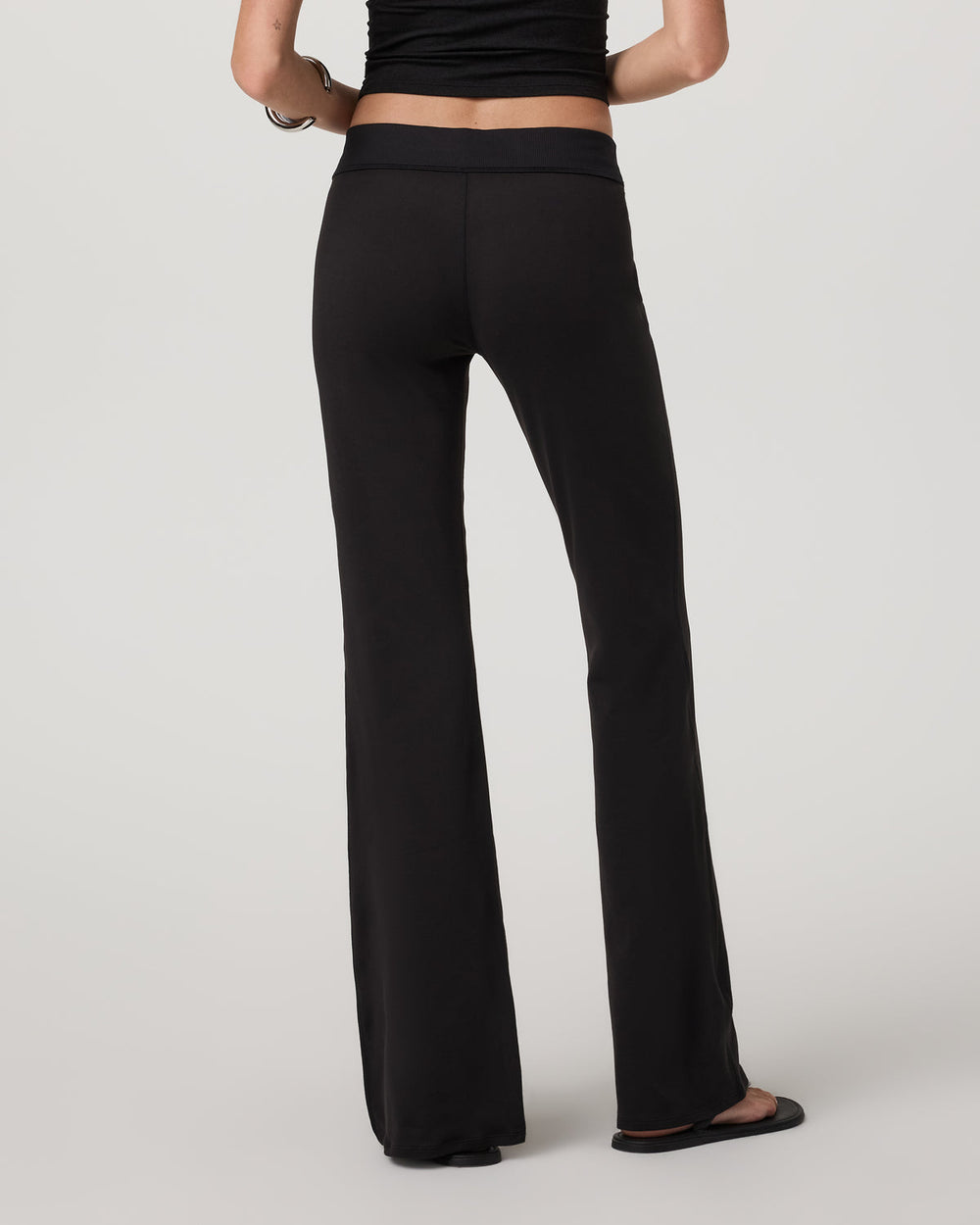 Vuori Halo Flare Pant Women's Solid Black Pants
