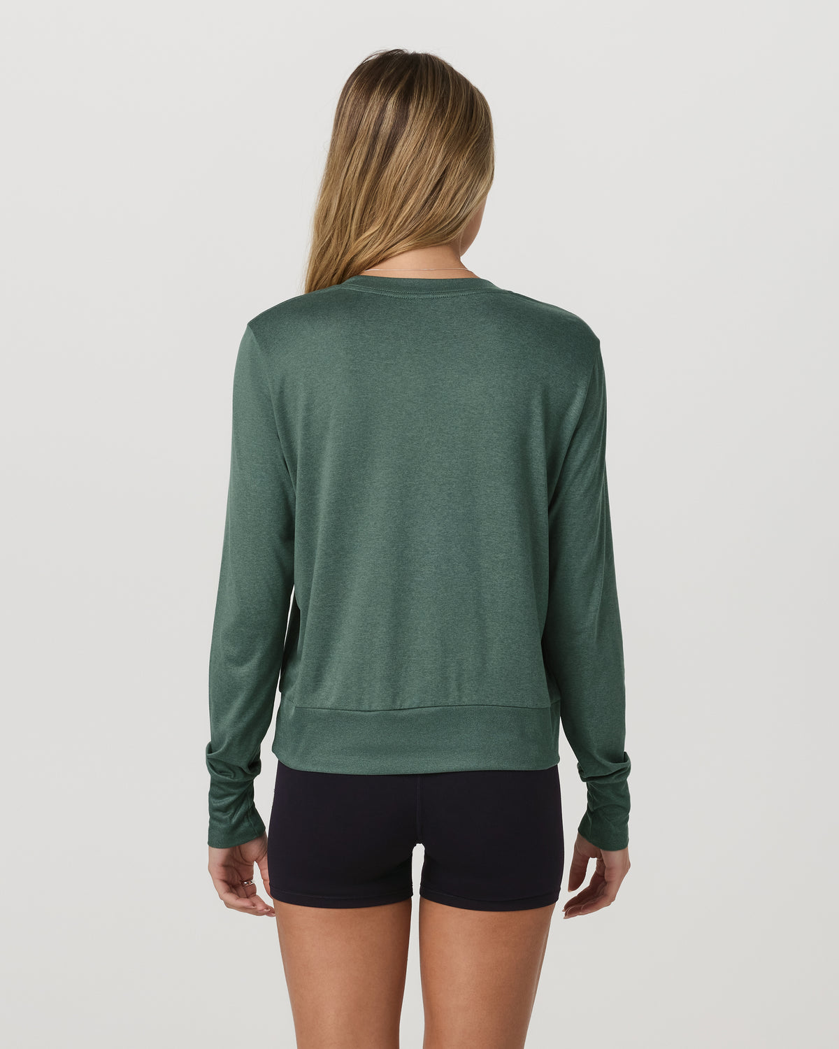 Vuori Daydream Crew Women's Agate Green Heather Long Sleeve