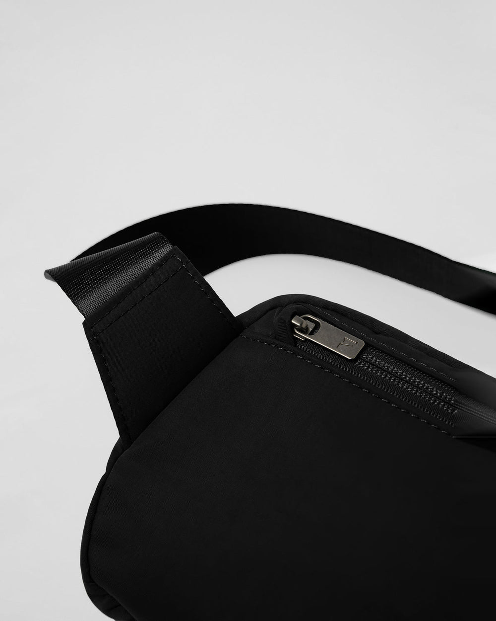 Vuori All Around Hip Pack Black Waist Bag