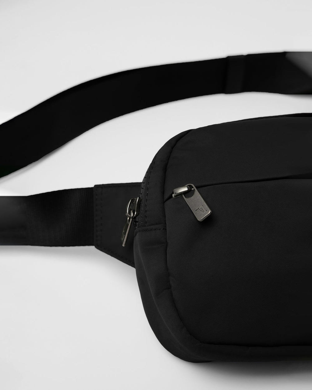 Vuori All Around Hip Pack Black Waist Bag