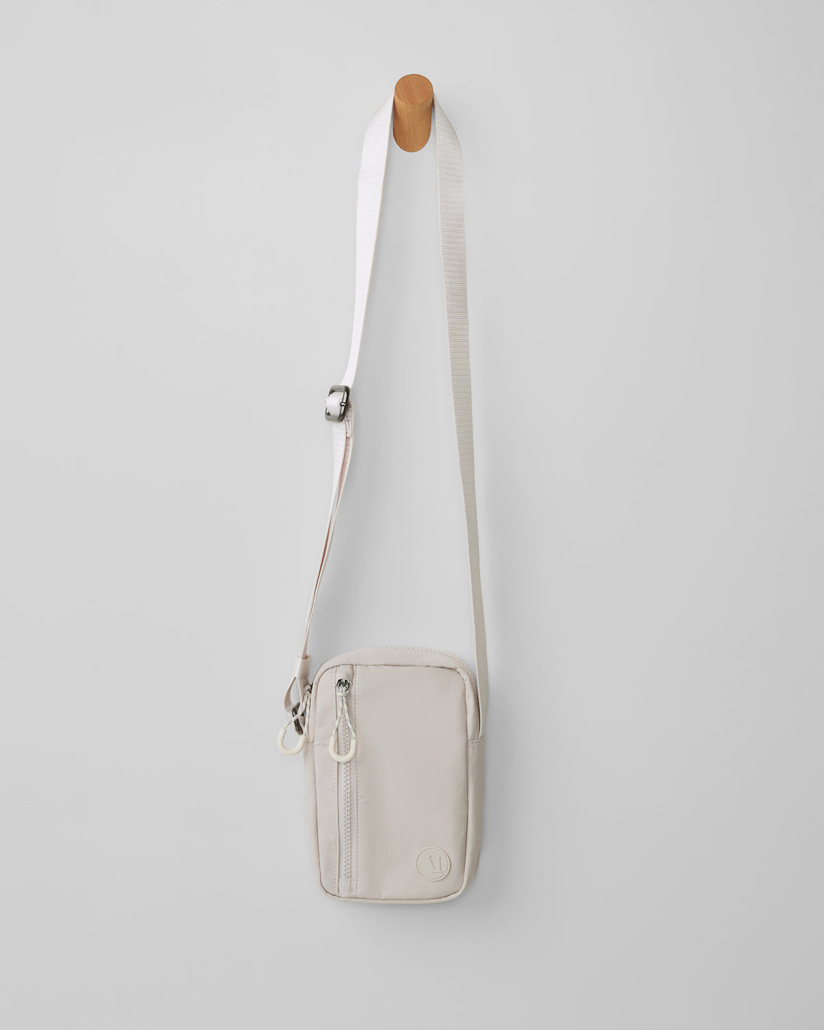 Vuori All Around Crossbody Ecru Bag
