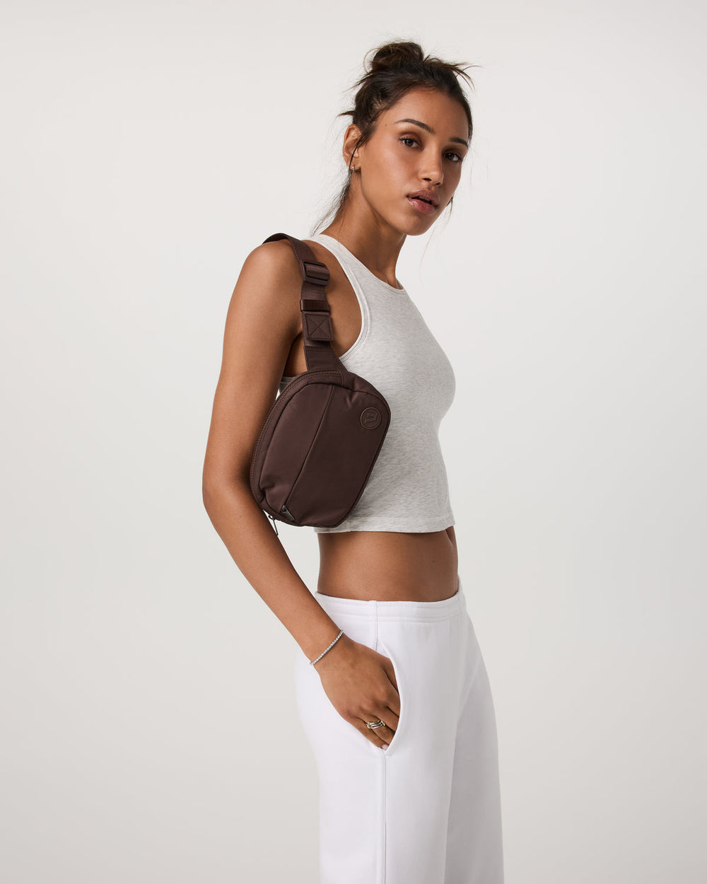 Vuori All Around Crossbody Java Crossbody Bag