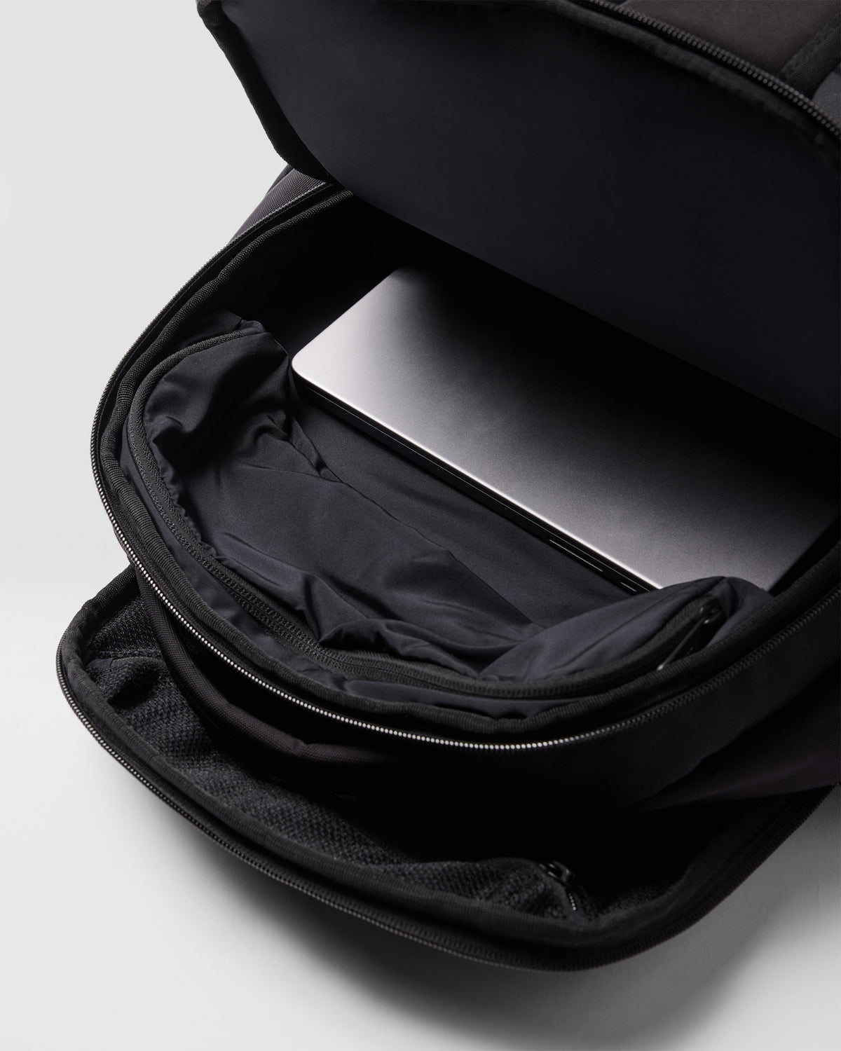 Vuori Pursuits Commuter Backpack Black