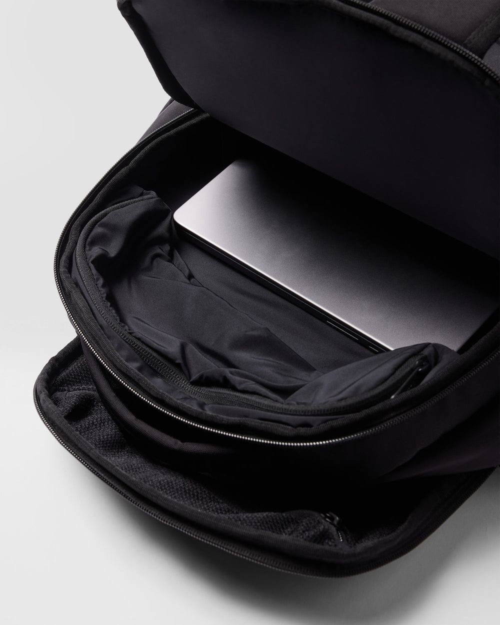 Vuori Pursuits Commuter Backpack Black