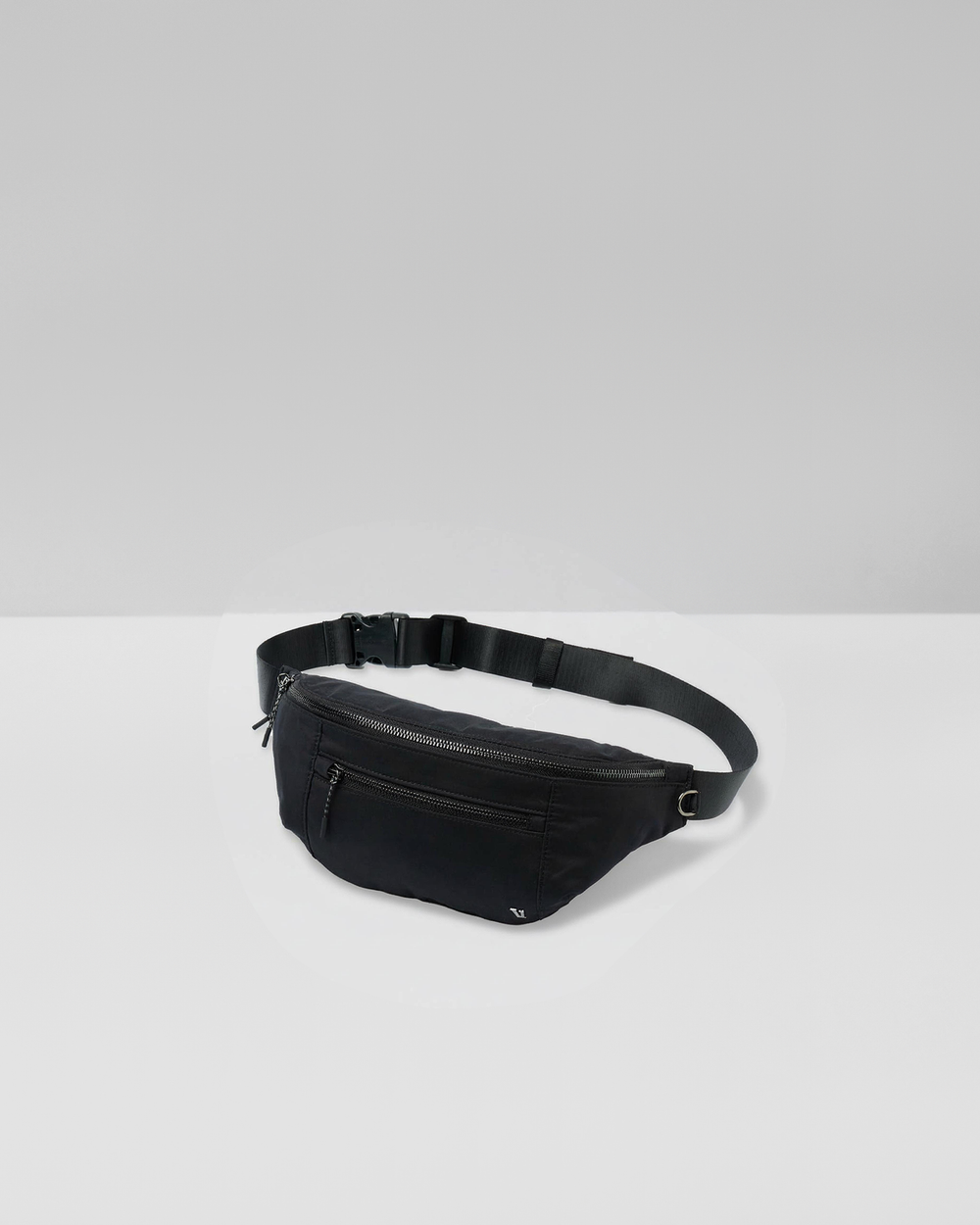 Vuori Vuori Sling Black Hip Pack