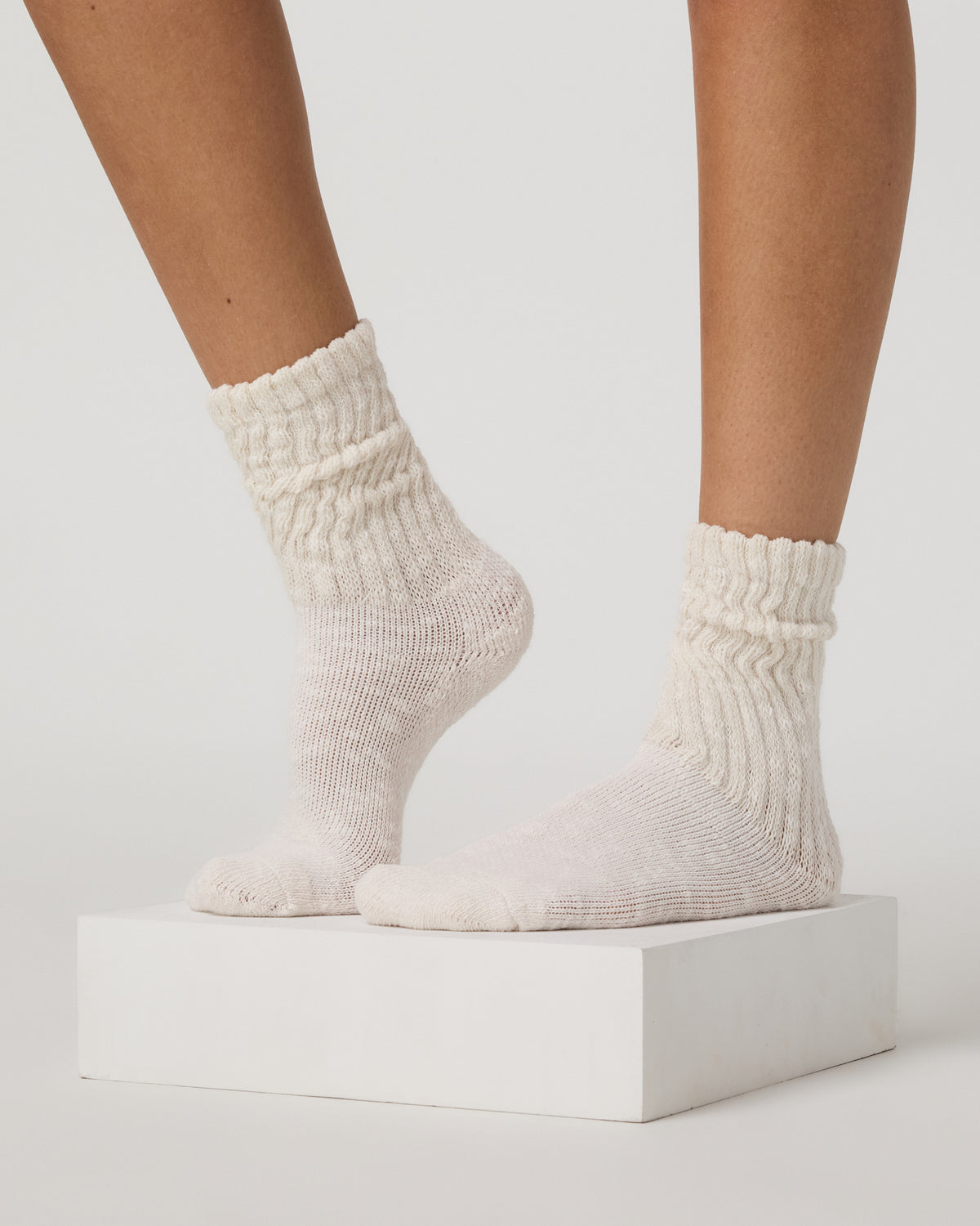 Vuori Cozy Sock Plush, Soft Marshmallow Heather Sock