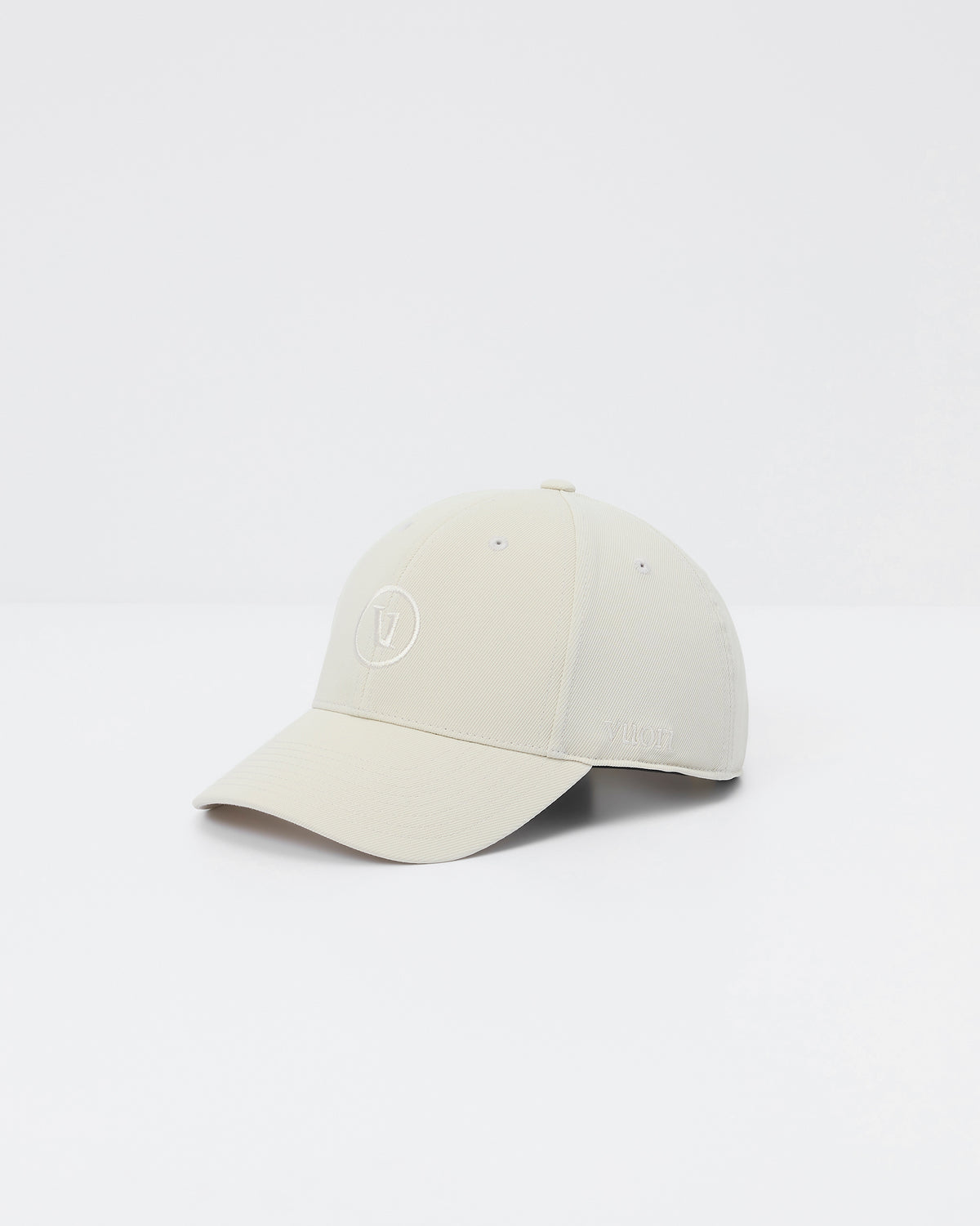 Vuori Signal Golf Hat Classic Dad Cap in Sandalwood