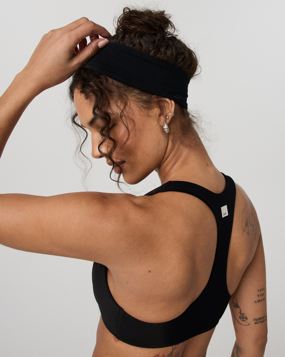Vuori Halo Essential Headband Black Heather Soft Headband