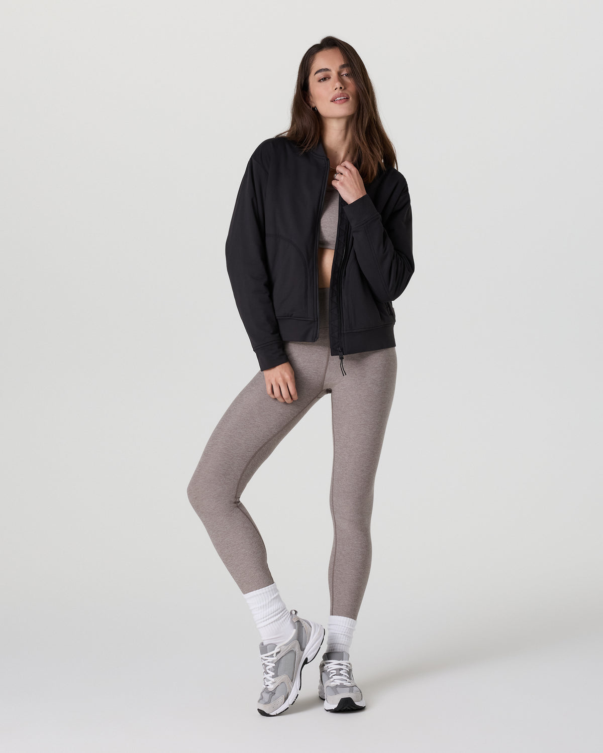 Vuori Halo Basin Bomber Women's Solid Black Jacket