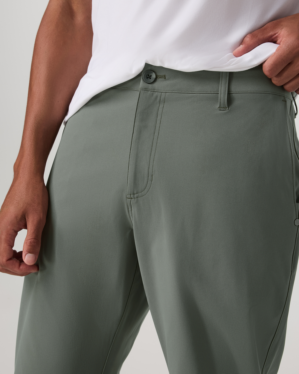 Vuori Meta Trouser Classic Fit 30" Men's Light Oregano Pants