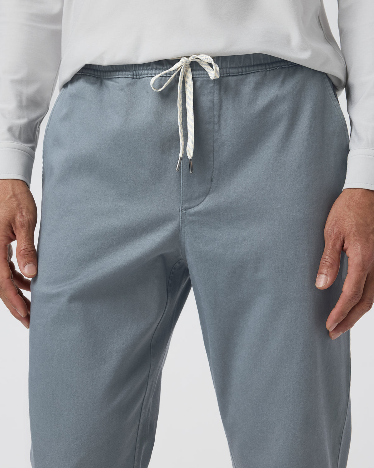 Vuori Fletcher Elastic Waist Pant Athletic Slim Fit 30" Dusty Blue