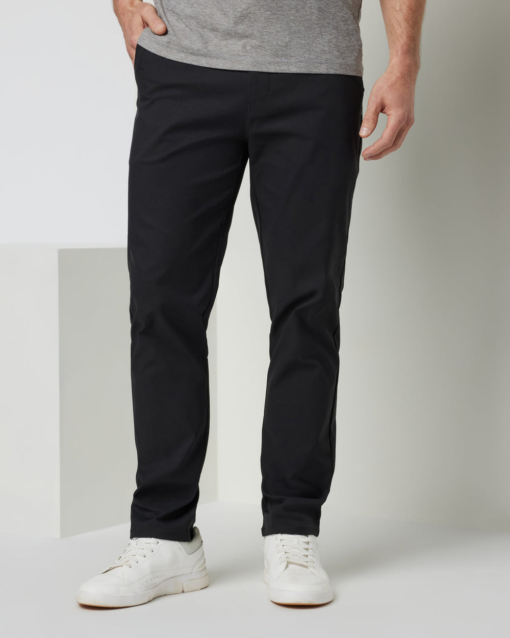 Vuori Cascade Tech Chino Pant Men's Black Chinos
