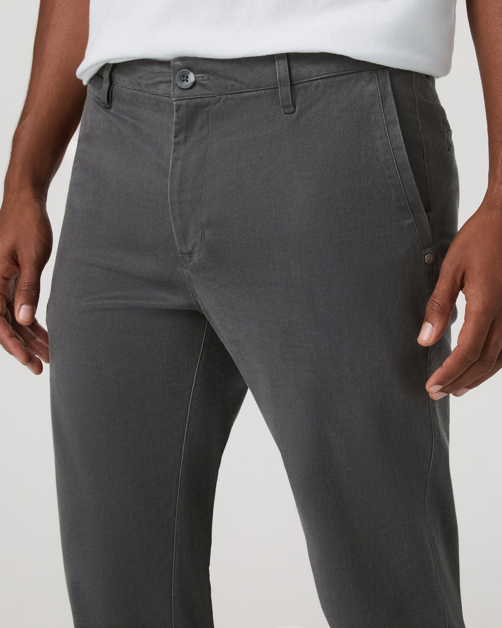 Vuori Fletcher Chino Pant Classic 32" Men's Dark Pewter Chino Pants