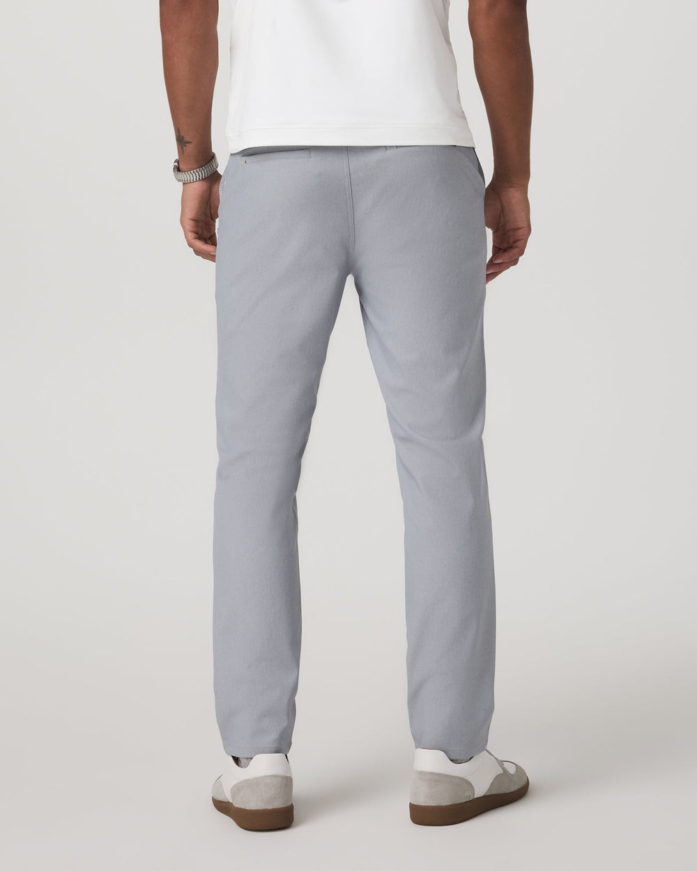 Vuori Cascade Tech Chino Athletic Slim Fit 30" Heather Grey