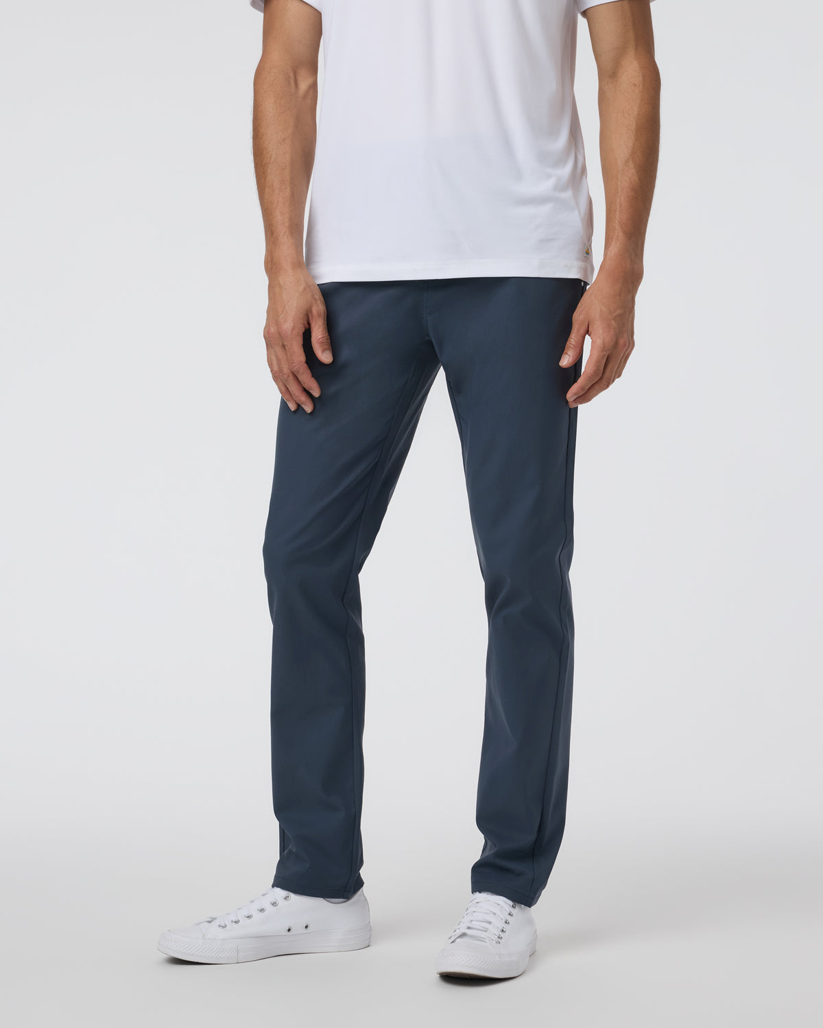 Vuori Cascade Tech Chino Pant Men's Ink Chinos