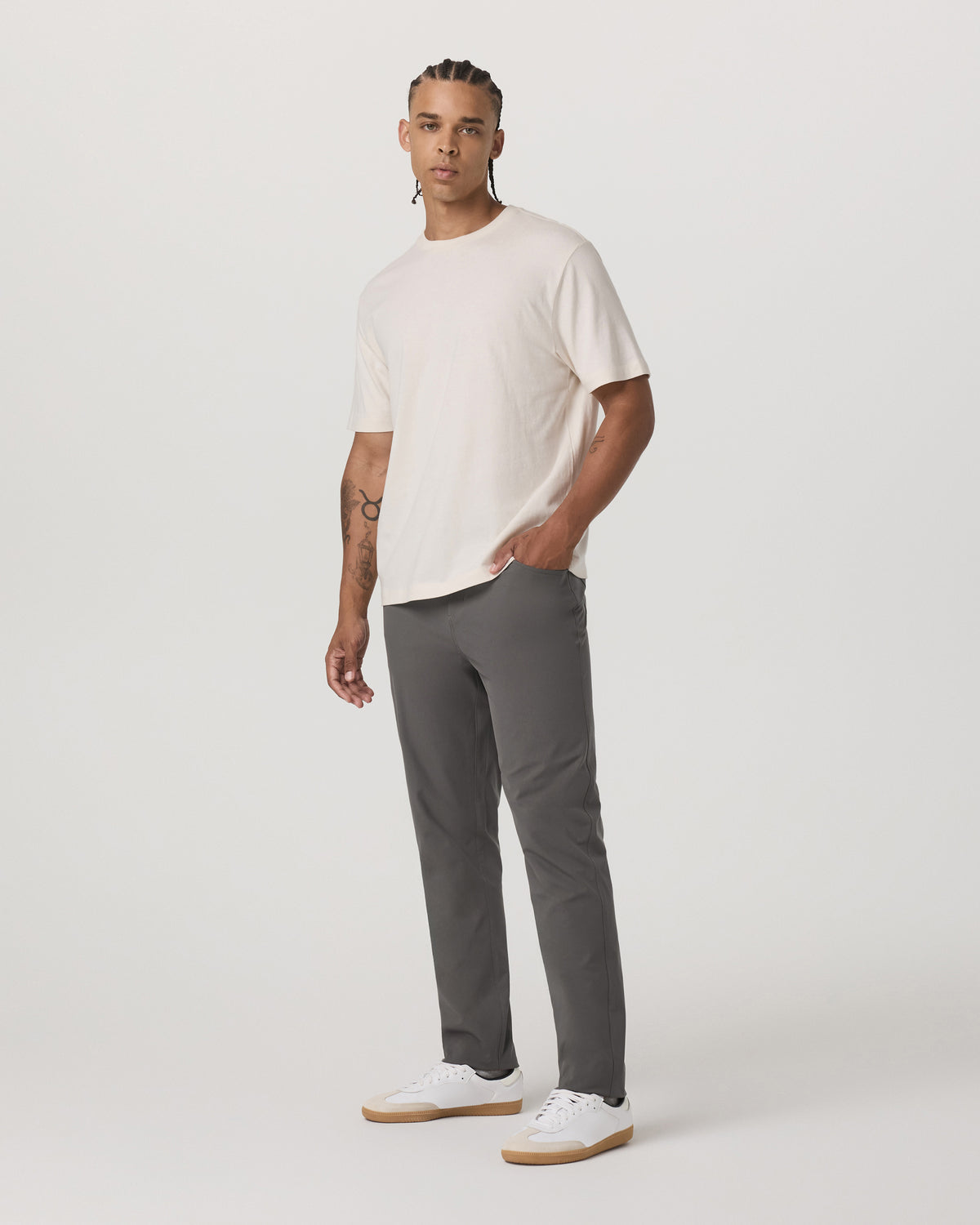 Vuori Meta Pant Classic Fit 32" Men's Warm Grey 5-Pocket Pants