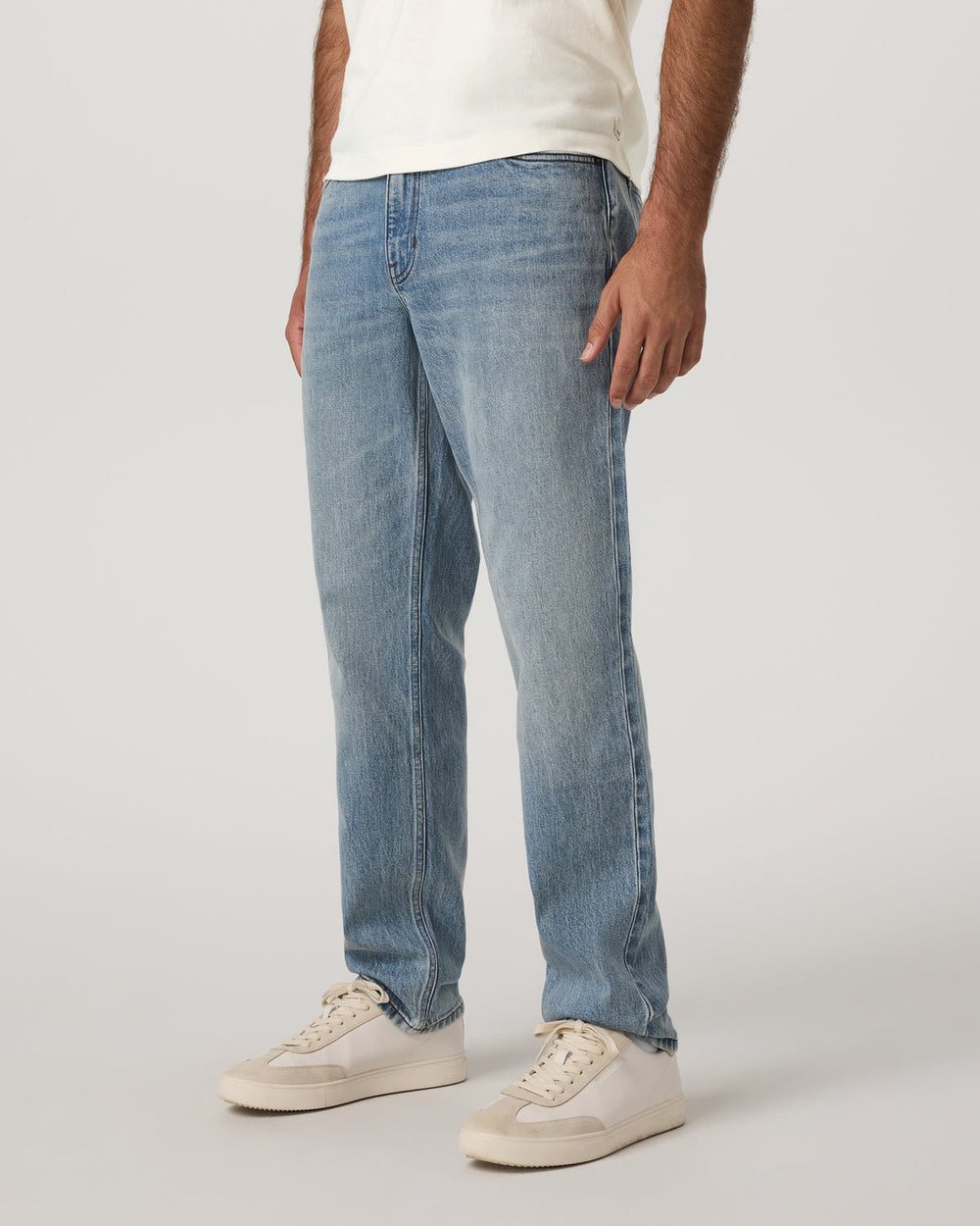 Vuori Vuori Vintage Jean Classic Fit 30" Light Wash Denim
