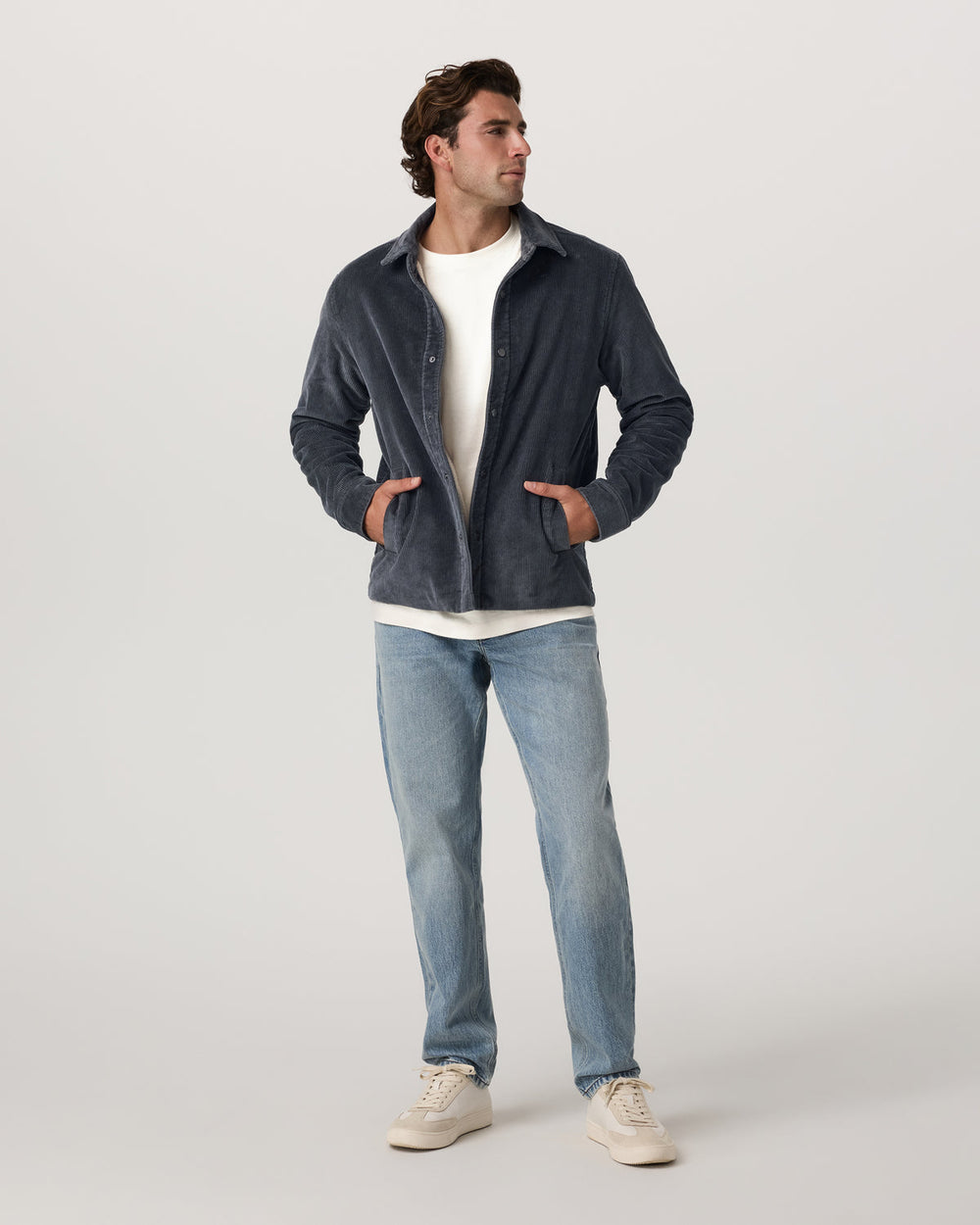 Vuori Vuori Vintage Jean Classic Fit 30" Light Wash Denim