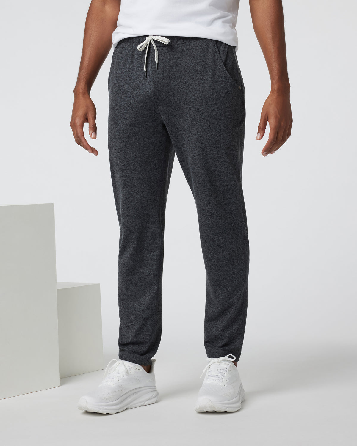 Vuori Ponto Performance Pant Men's Charcoal Pants