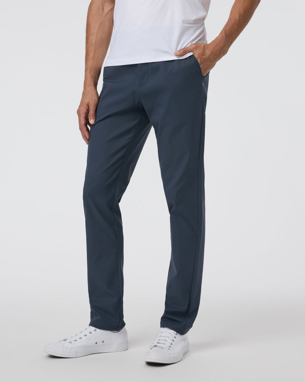 Vuori Cascade Tech Chino Pant 32" Men's Ink Chinos