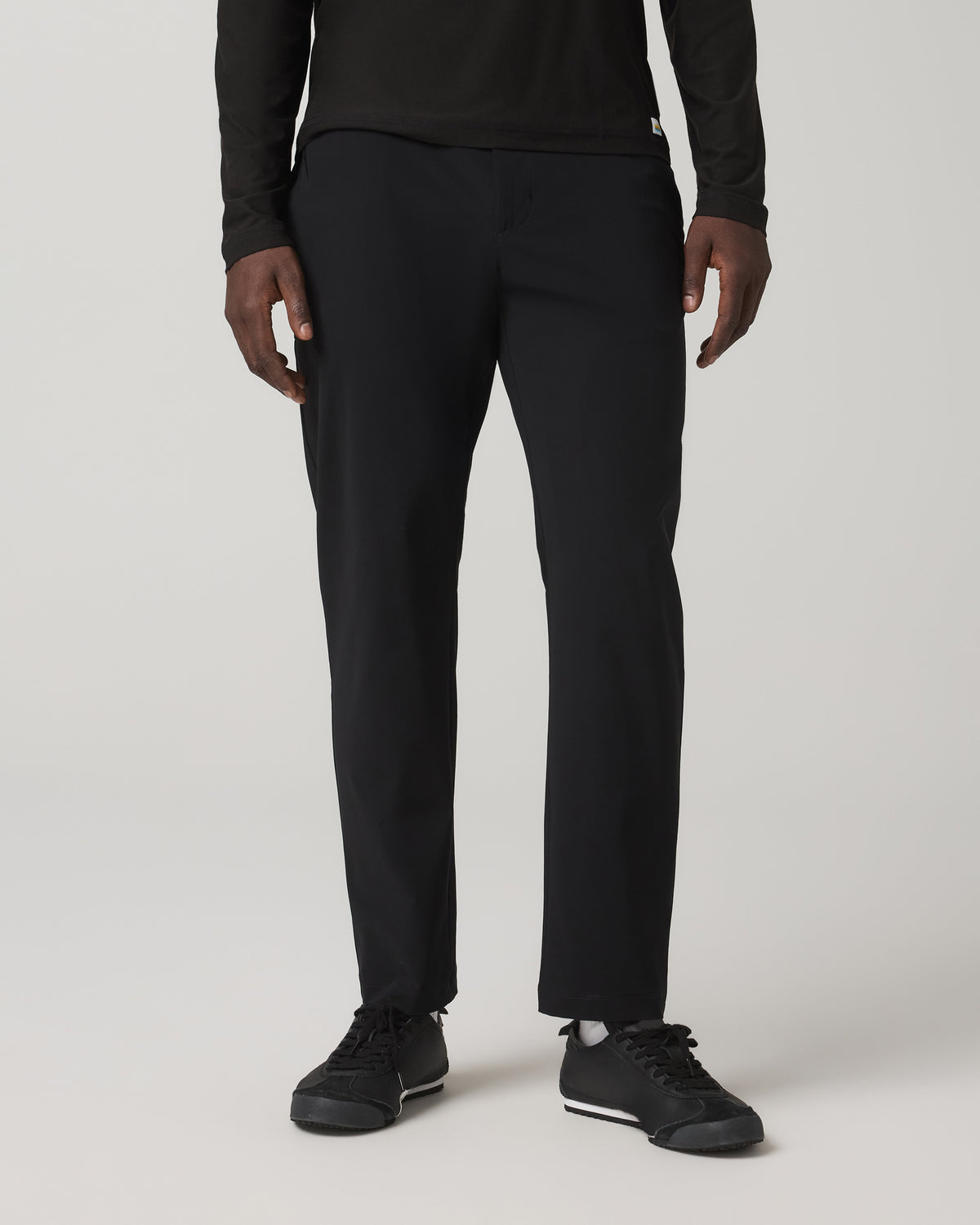 Vuori Fleet Trouser Classic Fit 30" Men's Black Chino Pants