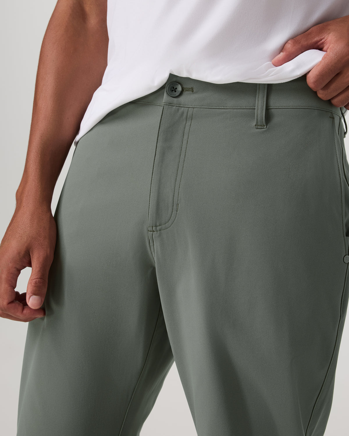Vuori Meta Trouser Classic Fit 32" Men's Light Oregano Pants