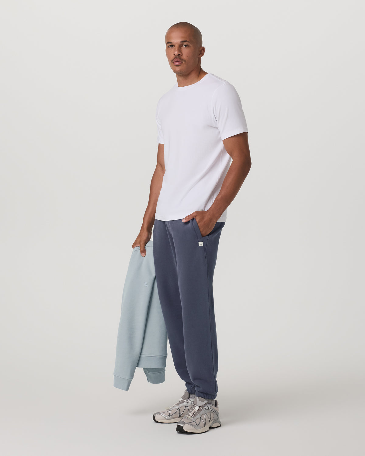 Vuori Seaside Sweatpant 28" Men's Relaxed Fit Azure Sweatpant