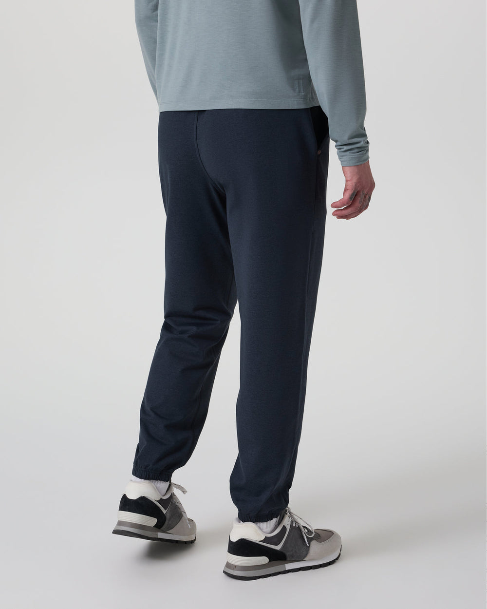 Vuori Coronado Performance Sweatpant Classic 28" Midnight Heather