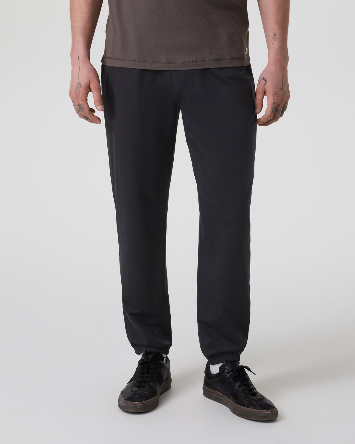 Vuori Coronado Performance Sweatpant Classic 28" Black Heather
